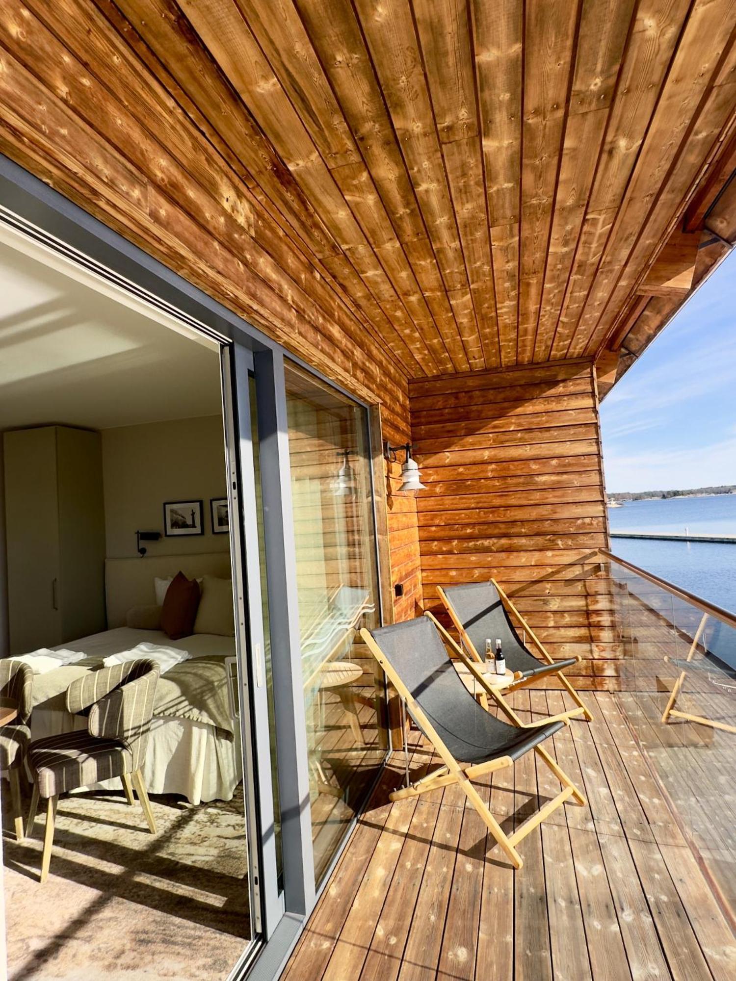 Slottsholmen Hotell Och Restaurang 韦斯特维克 外观 照片