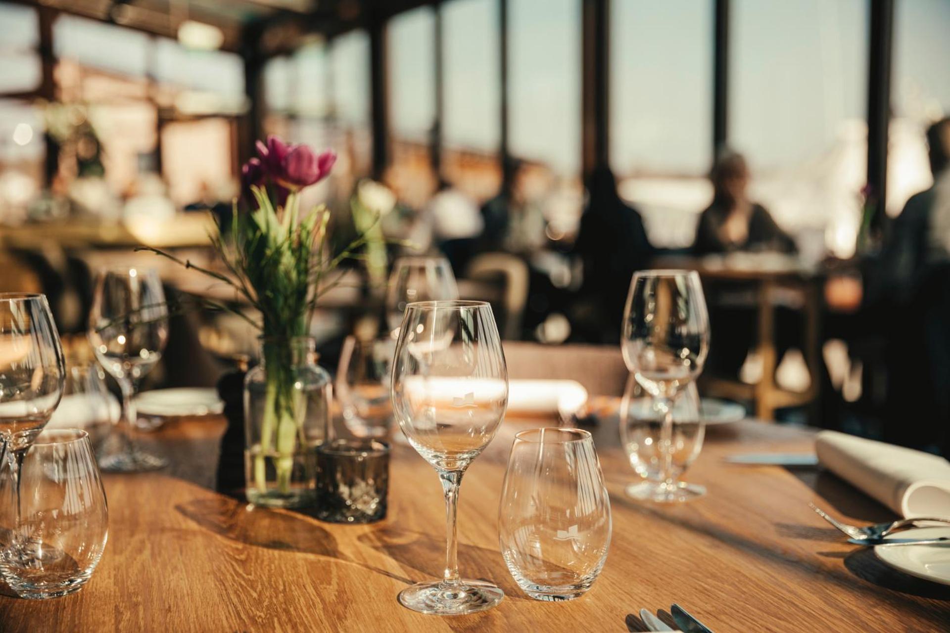 Slottsholmen Hotell Och Restaurang 韦斯特维克 外观 照片