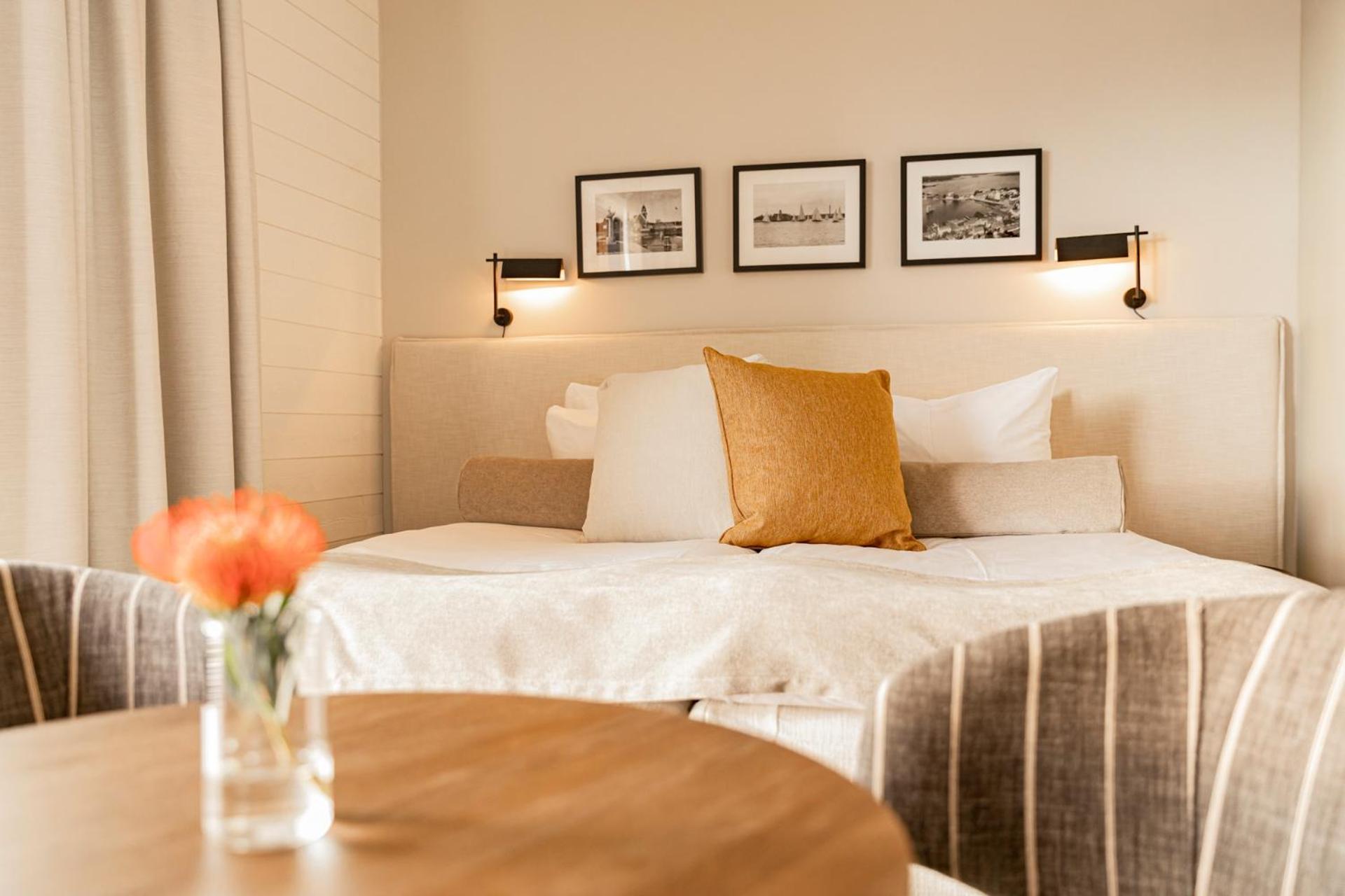 Slottsholmen Hotell Och Restaurang 韦斯特维克 外观 照片