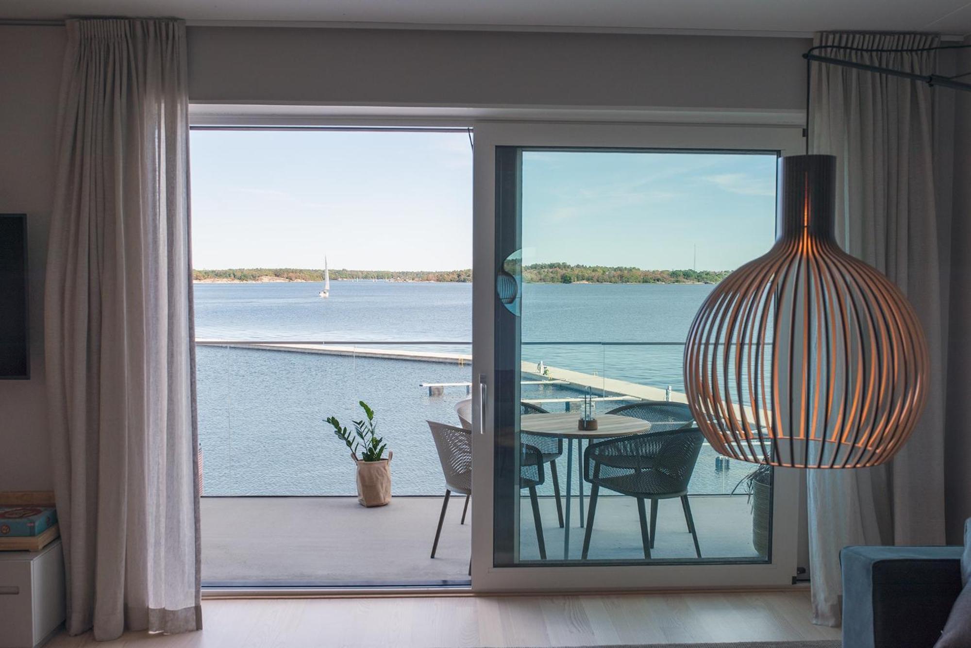 Slottsholmen Hotell Och Restaurang 韦斯特维克 外观 照片