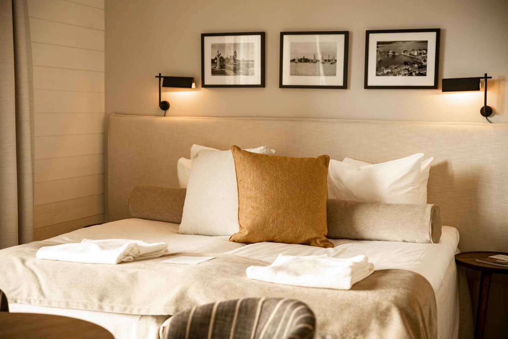 Slottsholmen Hotell Och Restaurang 韦斯特维克 外观 照片